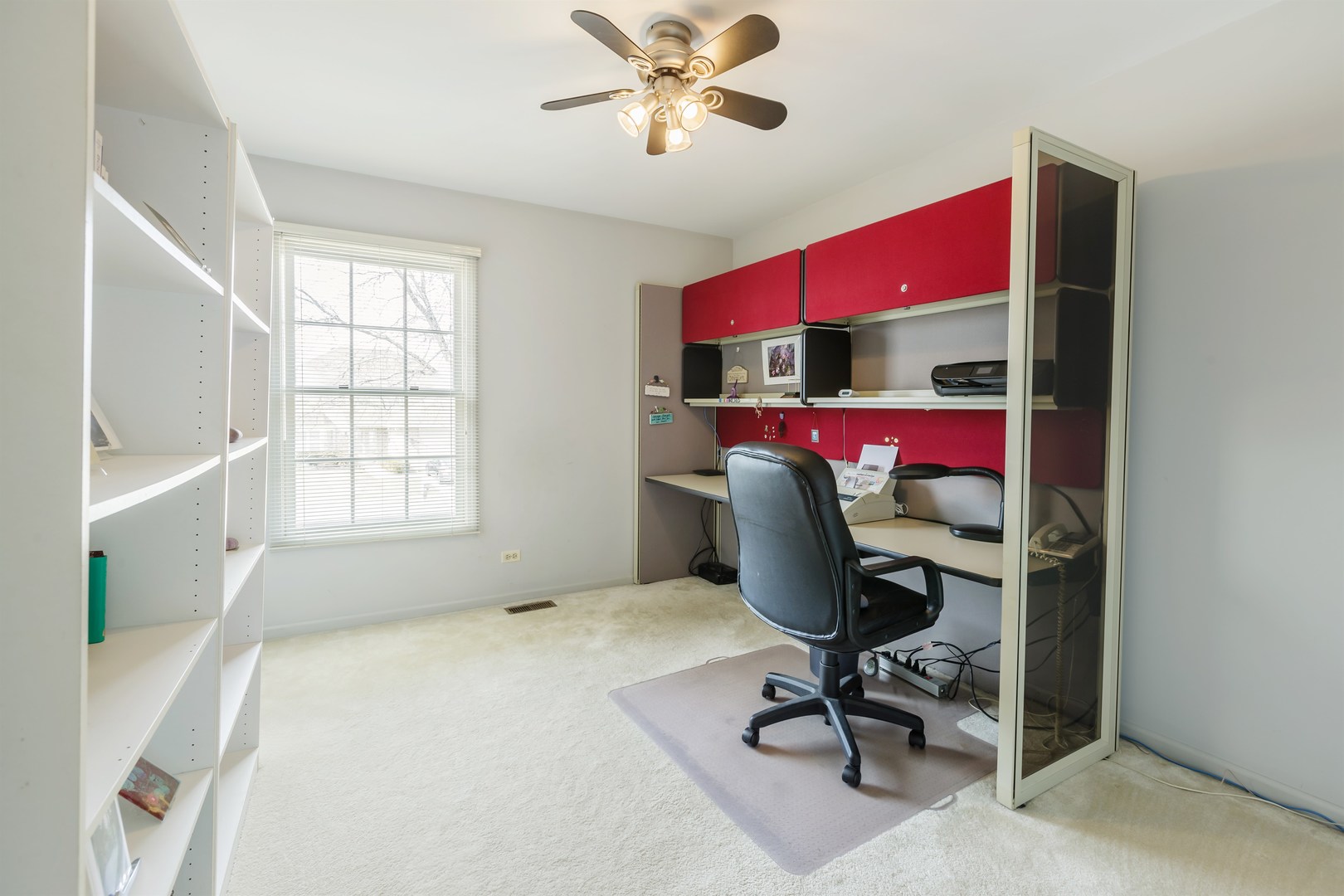 813 PRAIRIE Lane