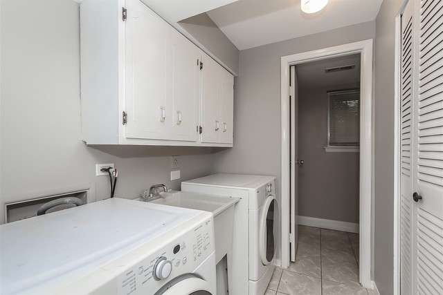 337 RUGBY Place