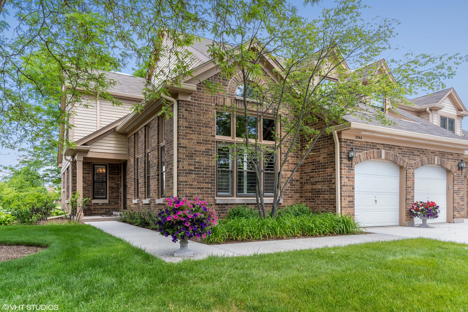 Woodlands Of Fiore in Buffalo Grove IL Homes for Sale Woodlands Of