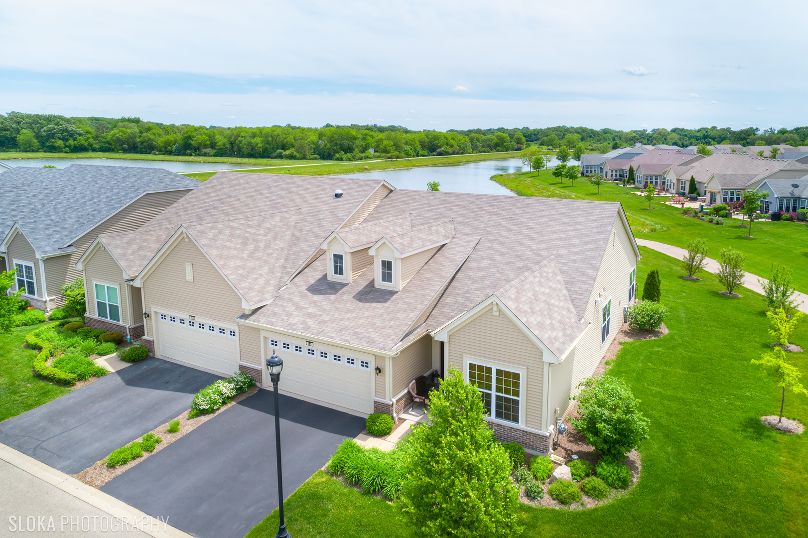 Carillon At Cambridge Lakes in Pingree Grove IL Homes for Sale