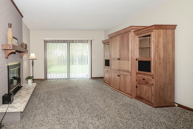 1110 E Valley Lane
