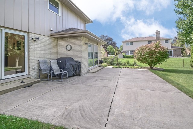 1110 E Valley Lane