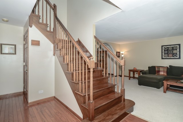 1110 E Valley Lane