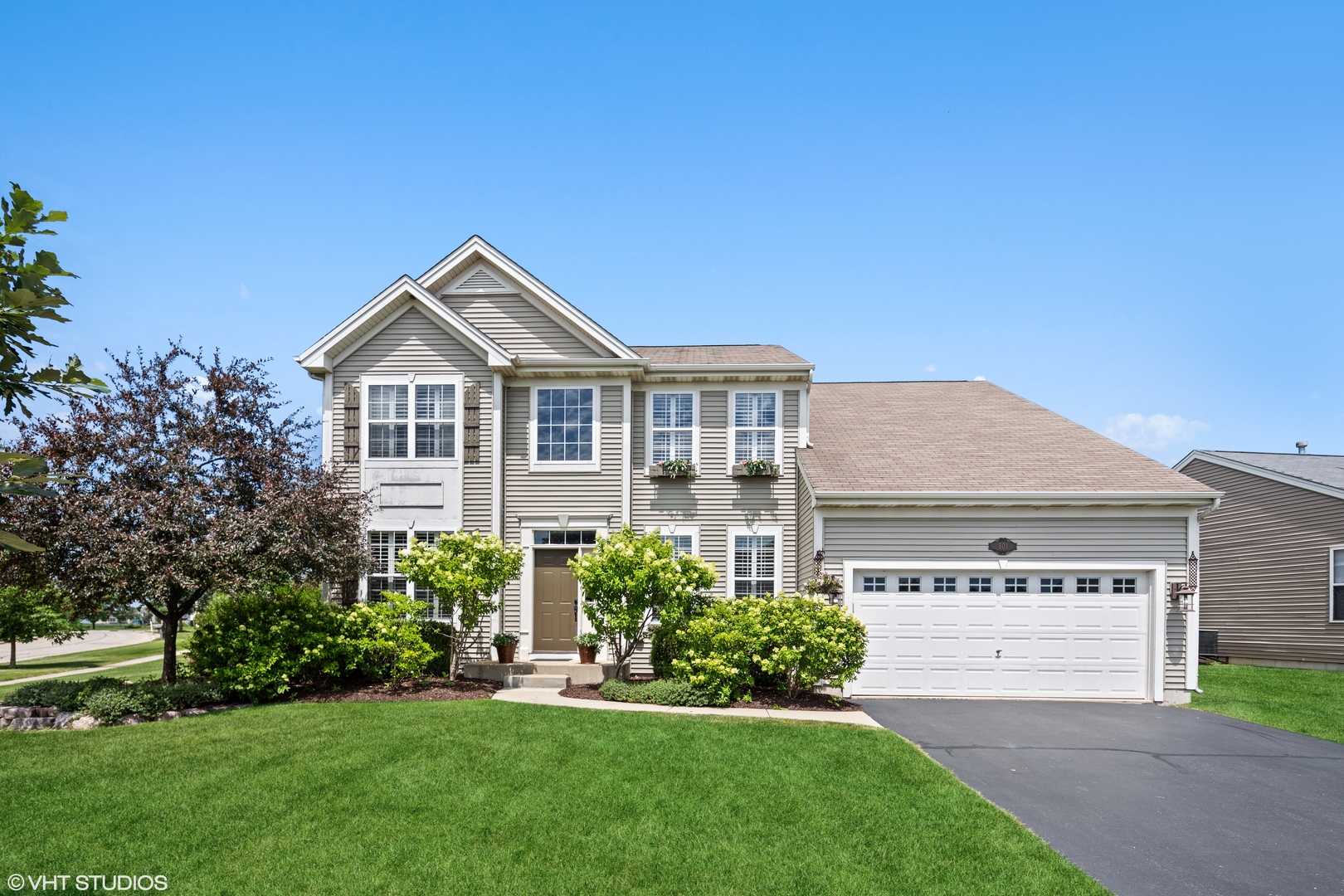 The Sonatas in Woodstock IL Homes for Sale The Sonatas in Woodstock