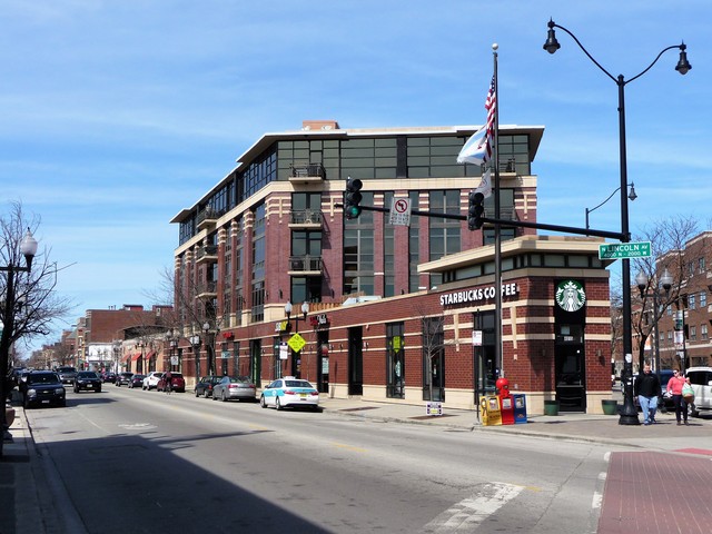4015 North Lincoln Avenue, Chicago-North Center, IL 60618