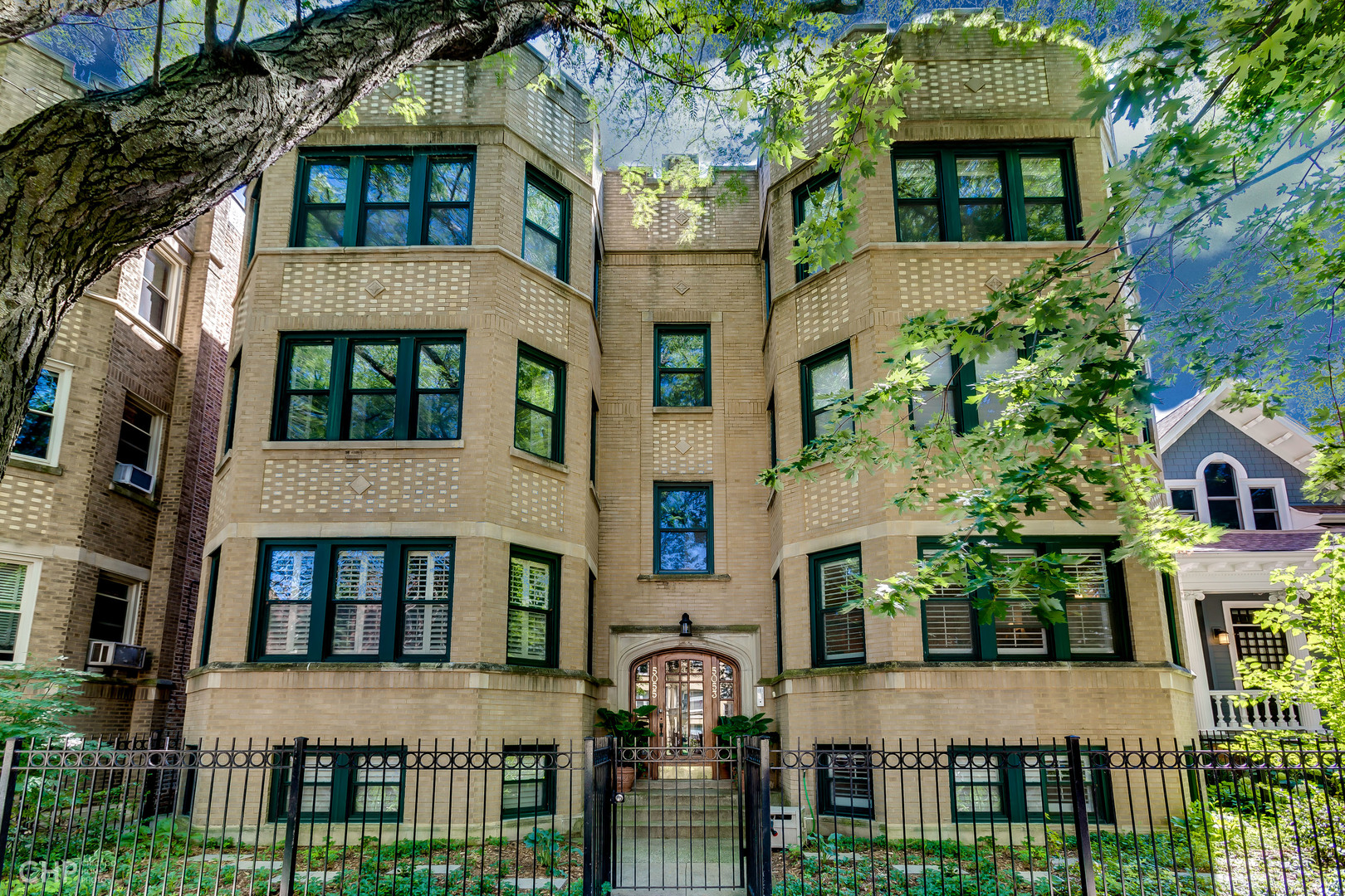 Ravenswood Real Estate & Ravenswood Chicago Information