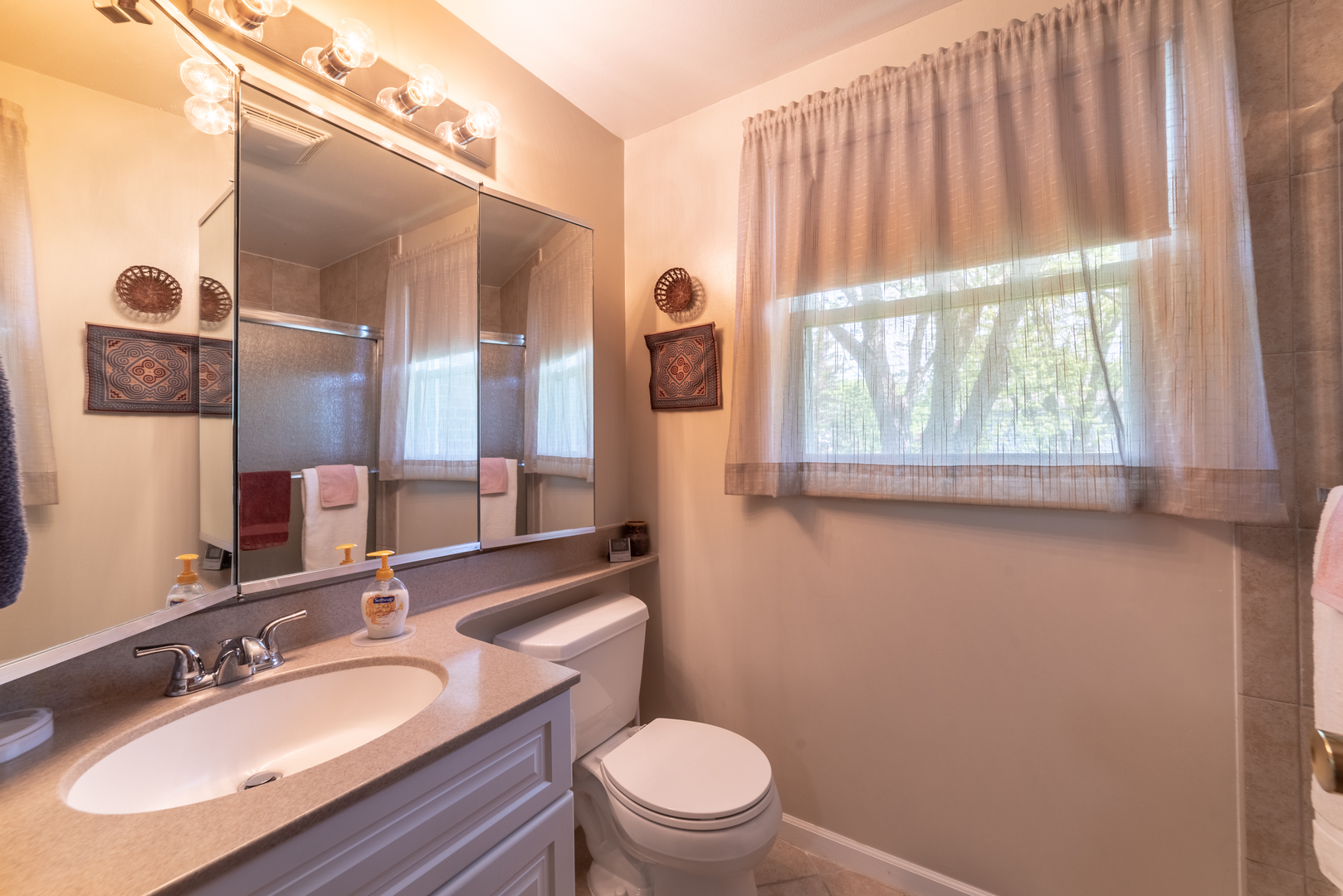 1105 Alden Lane
