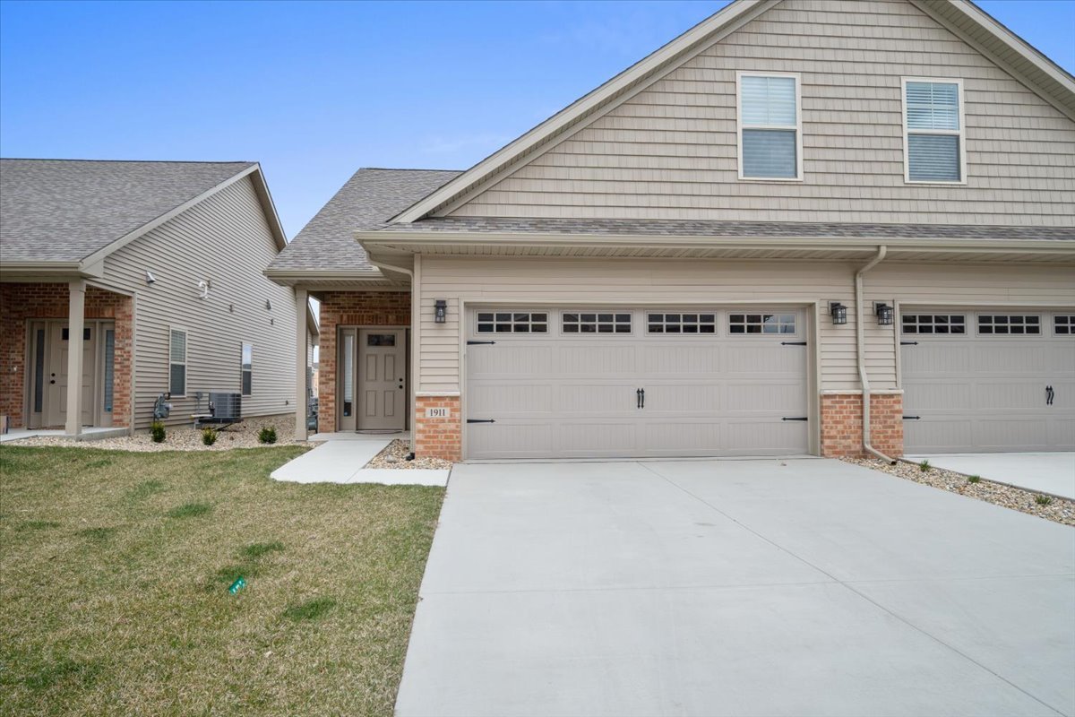 Bloomington IL Homes for Sale Bloomington Real Estate Bowers Realty