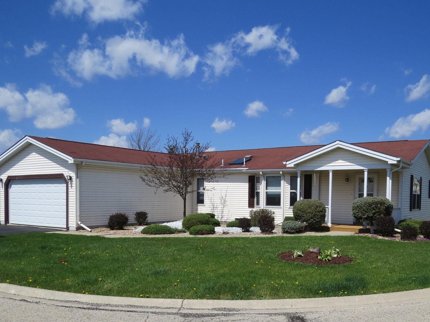 Saddlebrook Farms In Grayslake IL Homes For Sale Saddlebrook Farms In 
