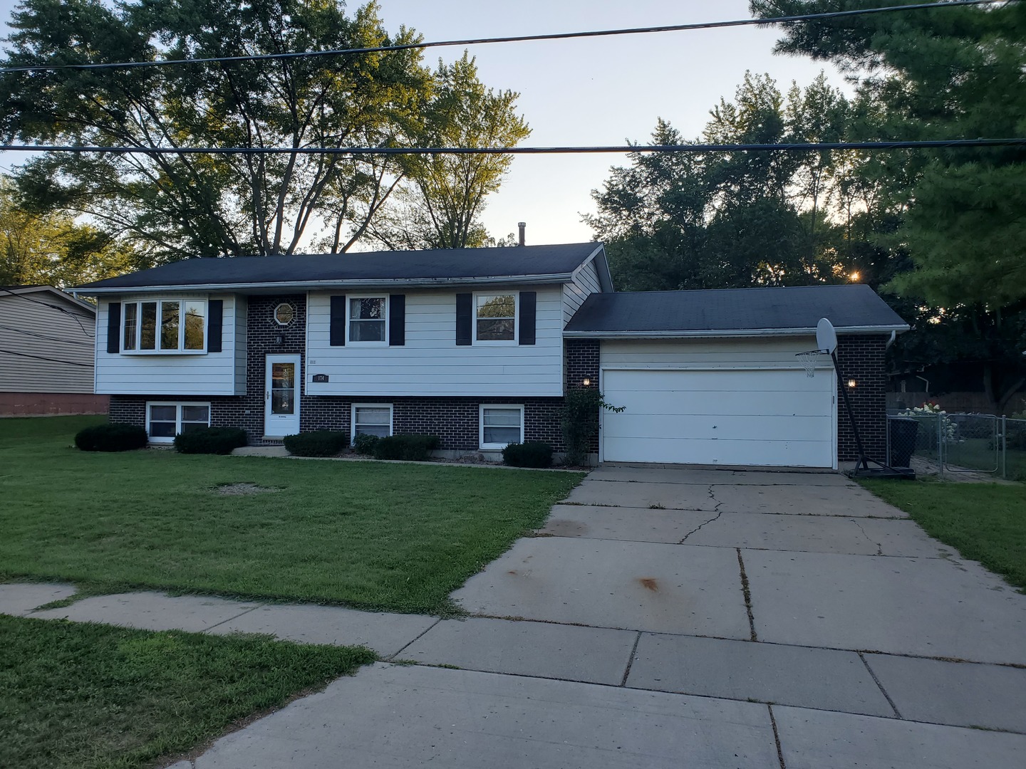 Lindenhurst IL Homes for Sale Lindenhurst Real Estate Bowers Realty