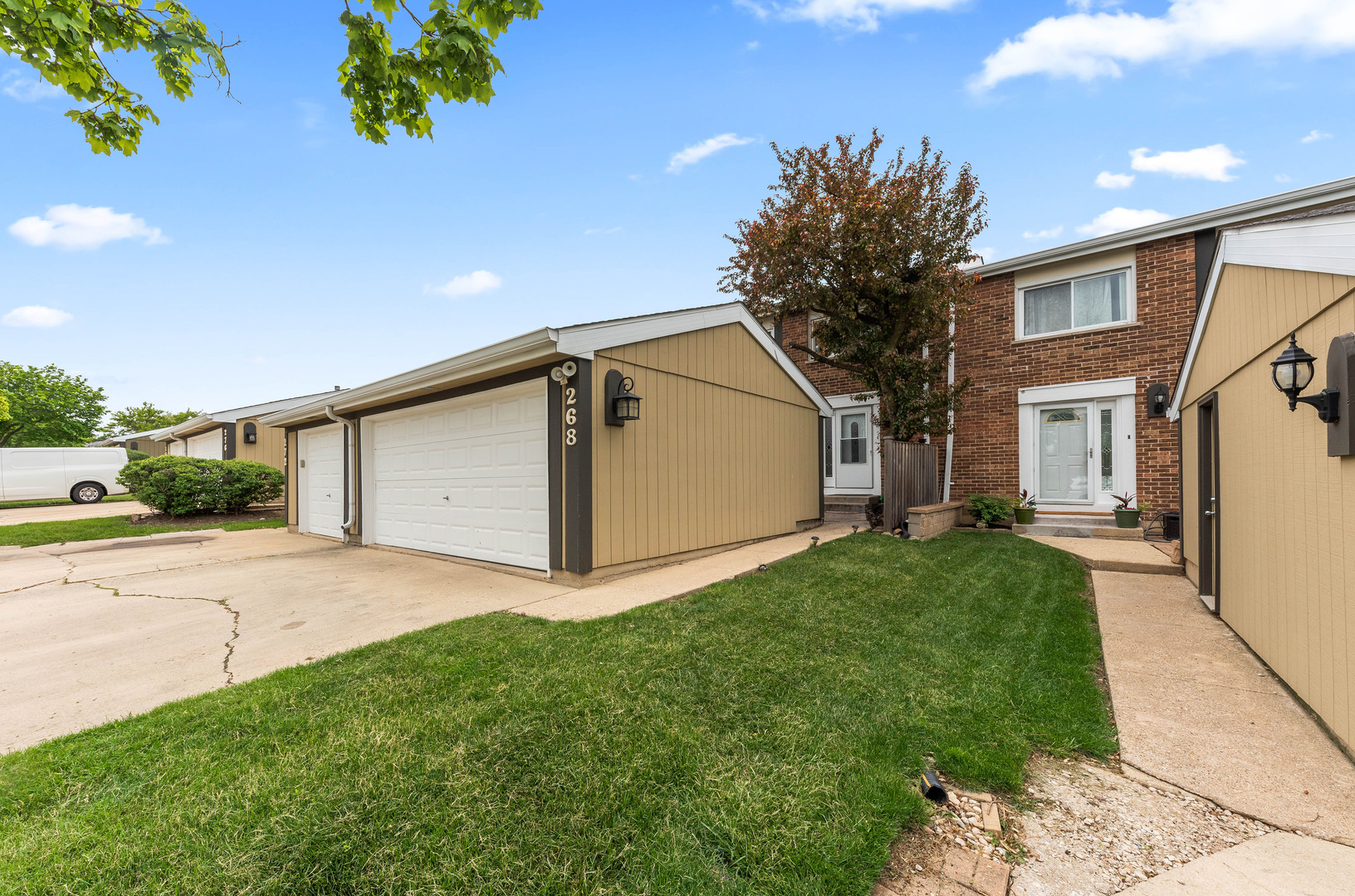 Indian Oaks in Bolingbrook IL Homes for Sale Indian Oaks in