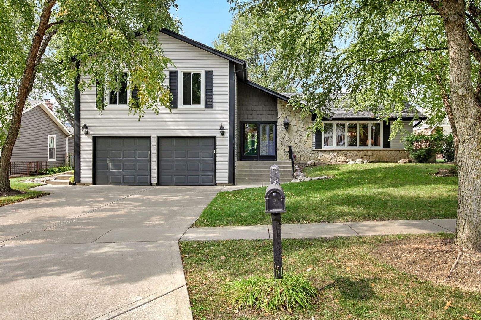 412 Langley , Schaumburg, IL MLS 10881735 Berkshire Hathaway