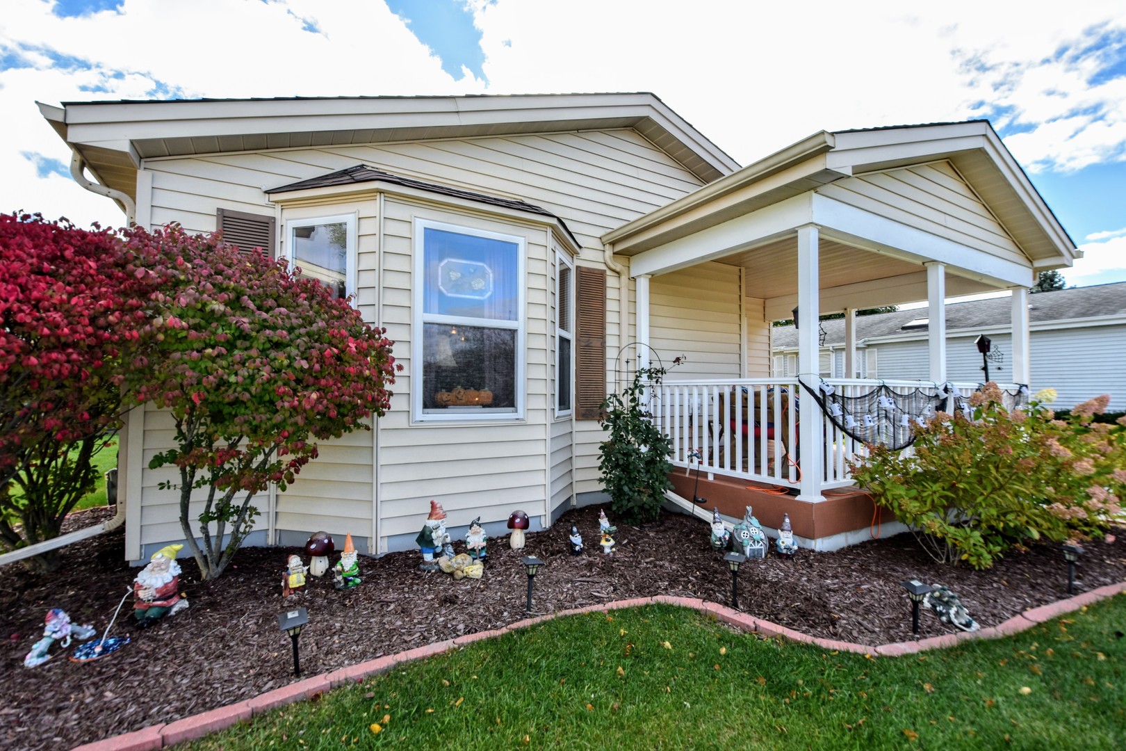 Saddlebrook Farms in Grayslake IL Homes for Sale Saddlebrook Farms in