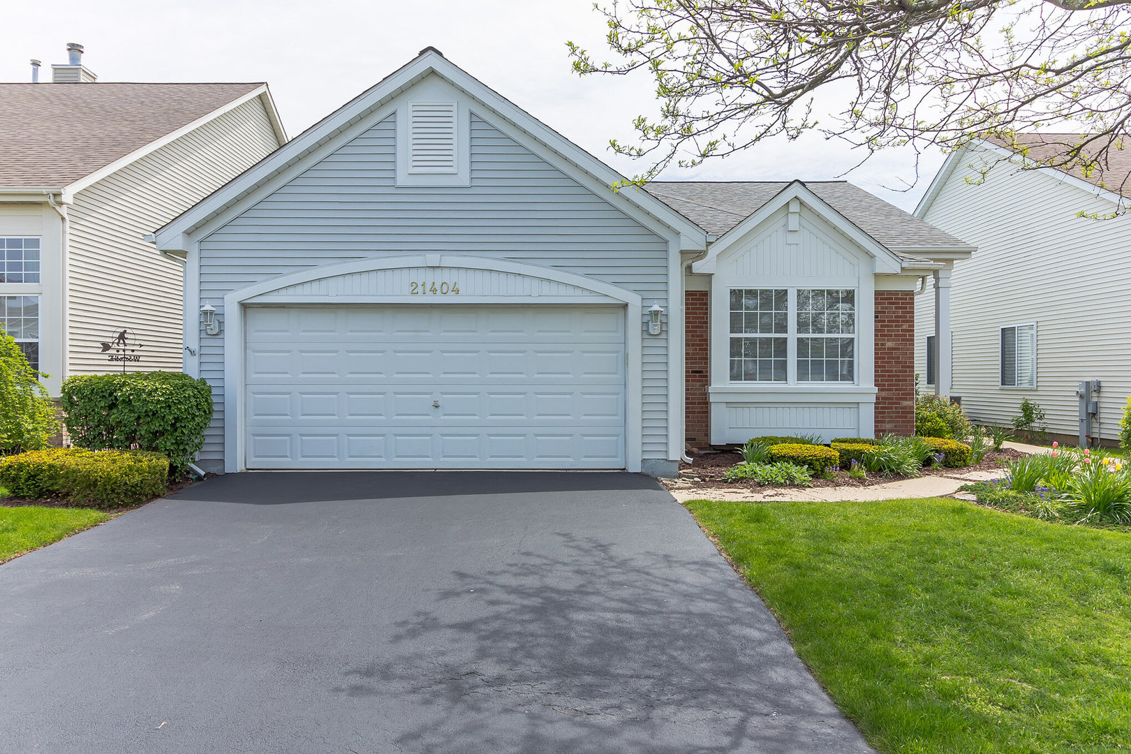 21404 Sycamore Drive, Plainfield, IL 60544 (MLSID 10718748) Bowers