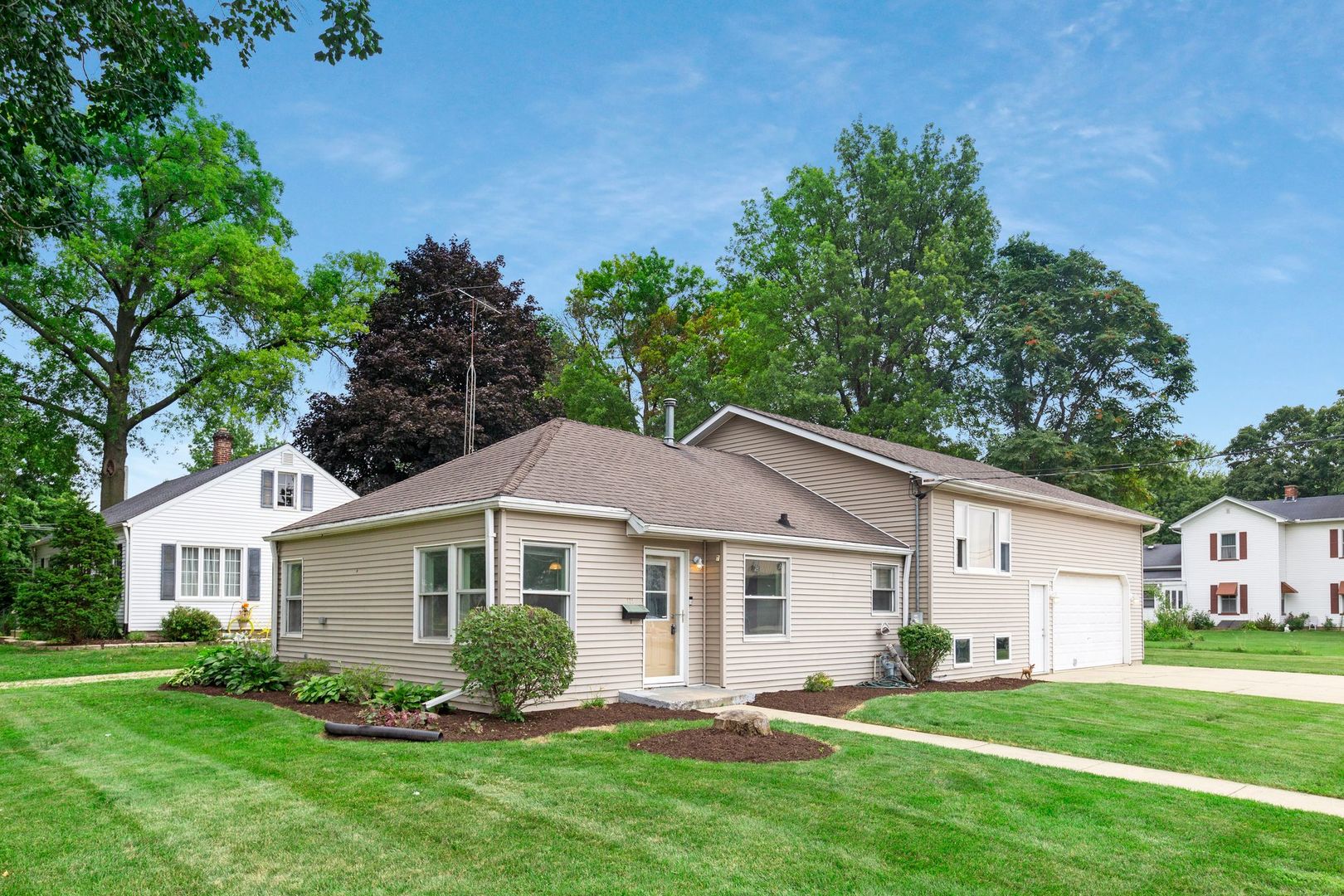 Sandwich IL Homes for Sale Sandwich Real Estate Bowers Realty Group