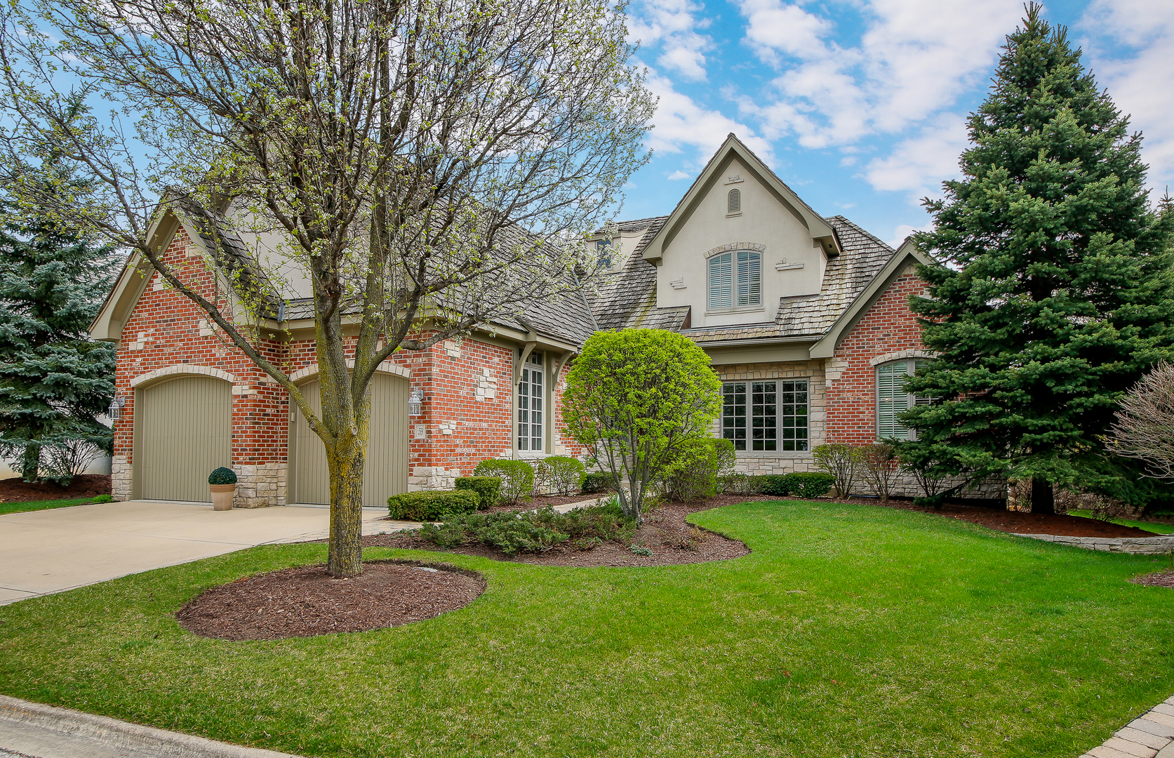 59 Forest Gate Circle, Oak Brook, IL 60523 | OakBrook Luxury Homes