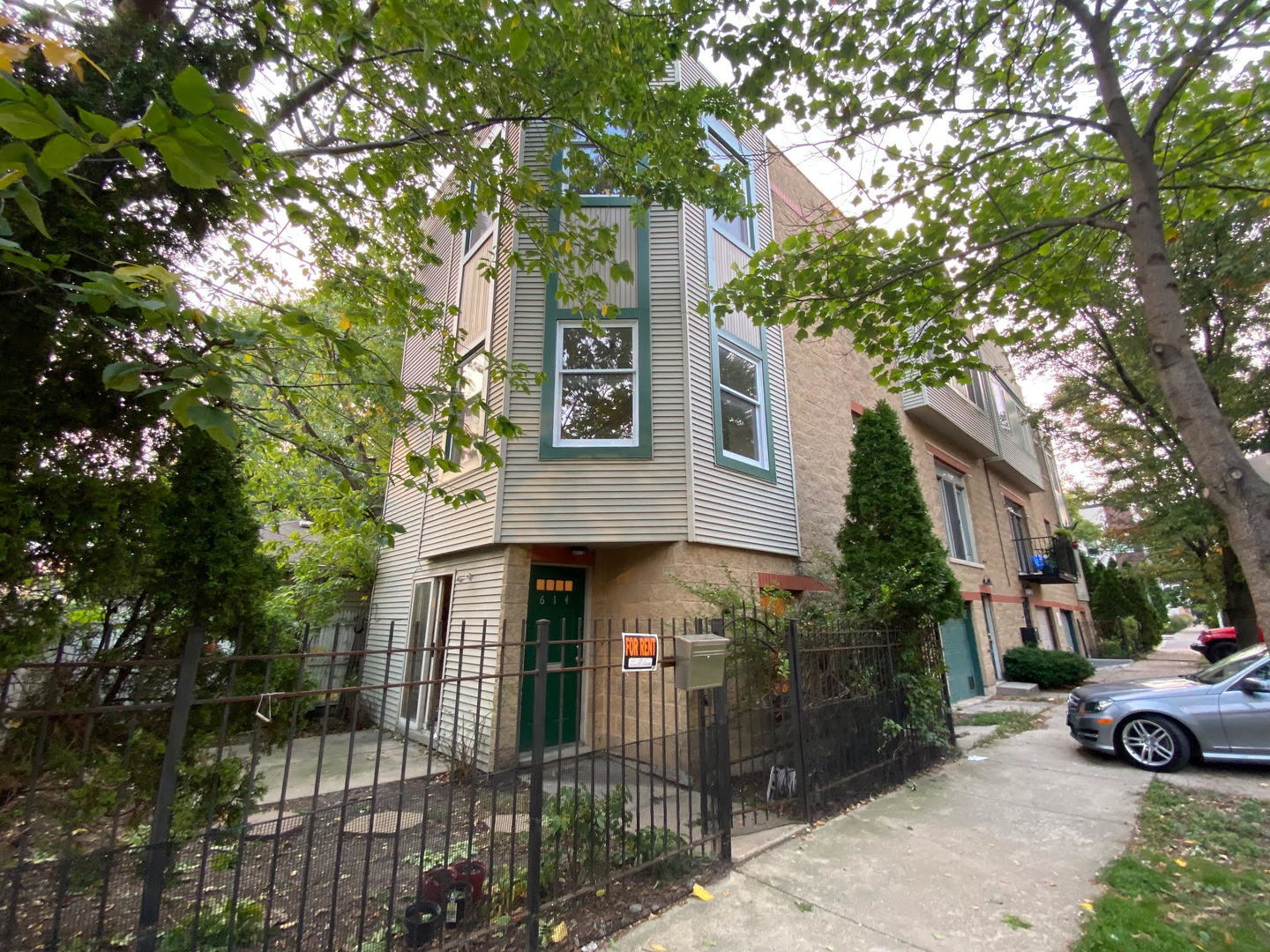 614 N Paulina , Chicago, IL MLS 10881757 Berkshire Hathaway