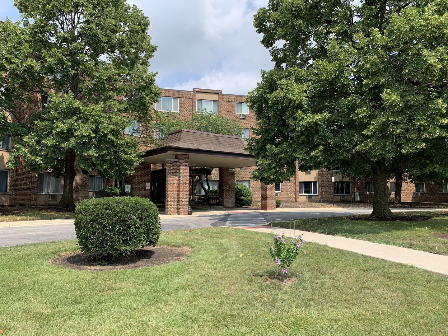 Moon Lake Village in Hoffman Estates IL Homes for Sale Moon Lake