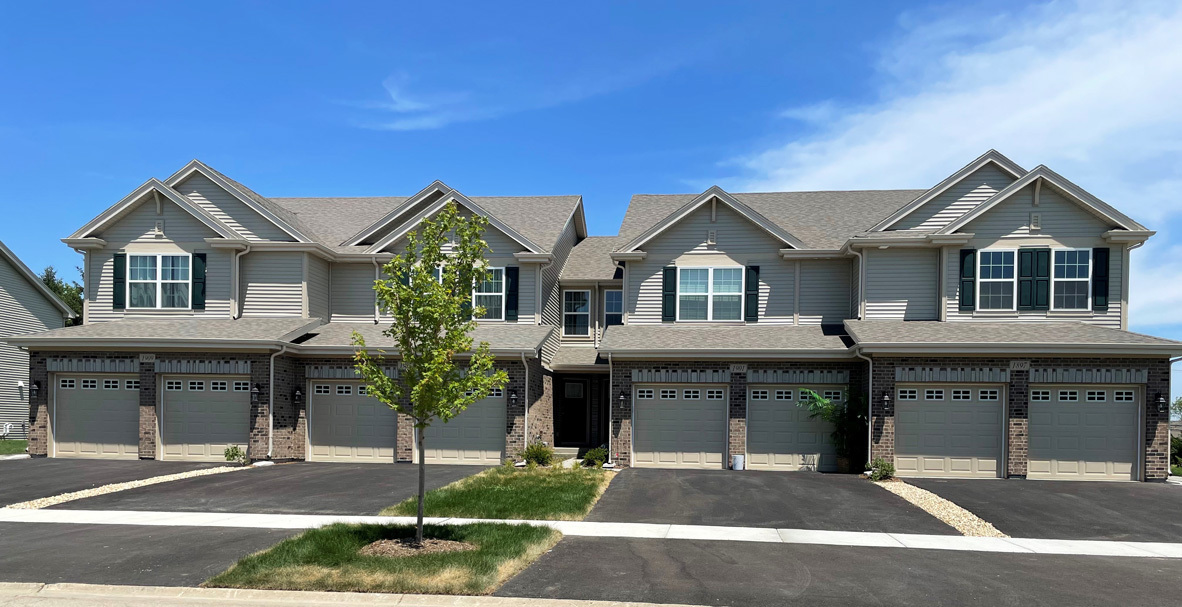 Deerbrook Place in Aurora IL Homes for Sale Deerbrook Place in Aurora