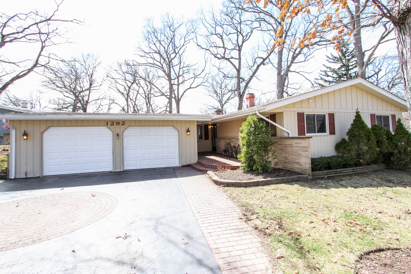 Loch Lomond in Mundelein IL Homes for Sale Loch Lomond in Mundelein