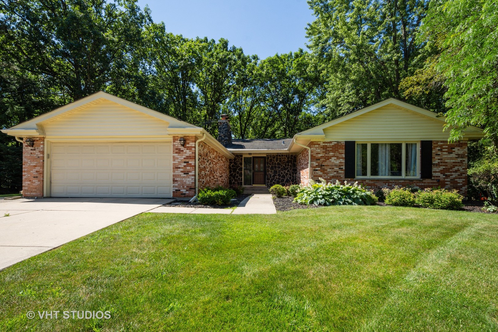Lincolnshire IL Homes for Sale Lincolnshire Real Estate Bowers