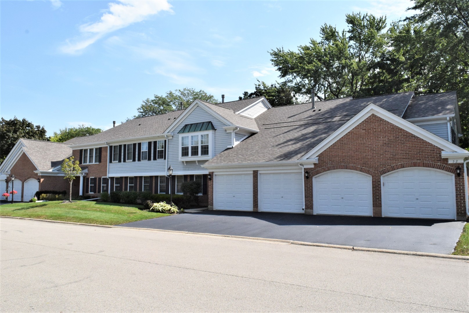 Rob Roy Country Club Village in Prospect Heights IL Homes for Sale