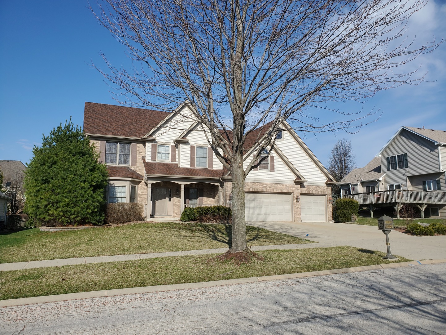Lakes Of Bliss Woods in Sugar Grove IL Homes for Sale Lakes Of Bliss
