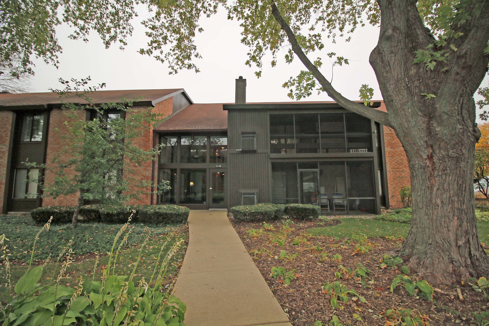 Four Colonies in Crystal Lake IL Homes for Sale Four Colonies in