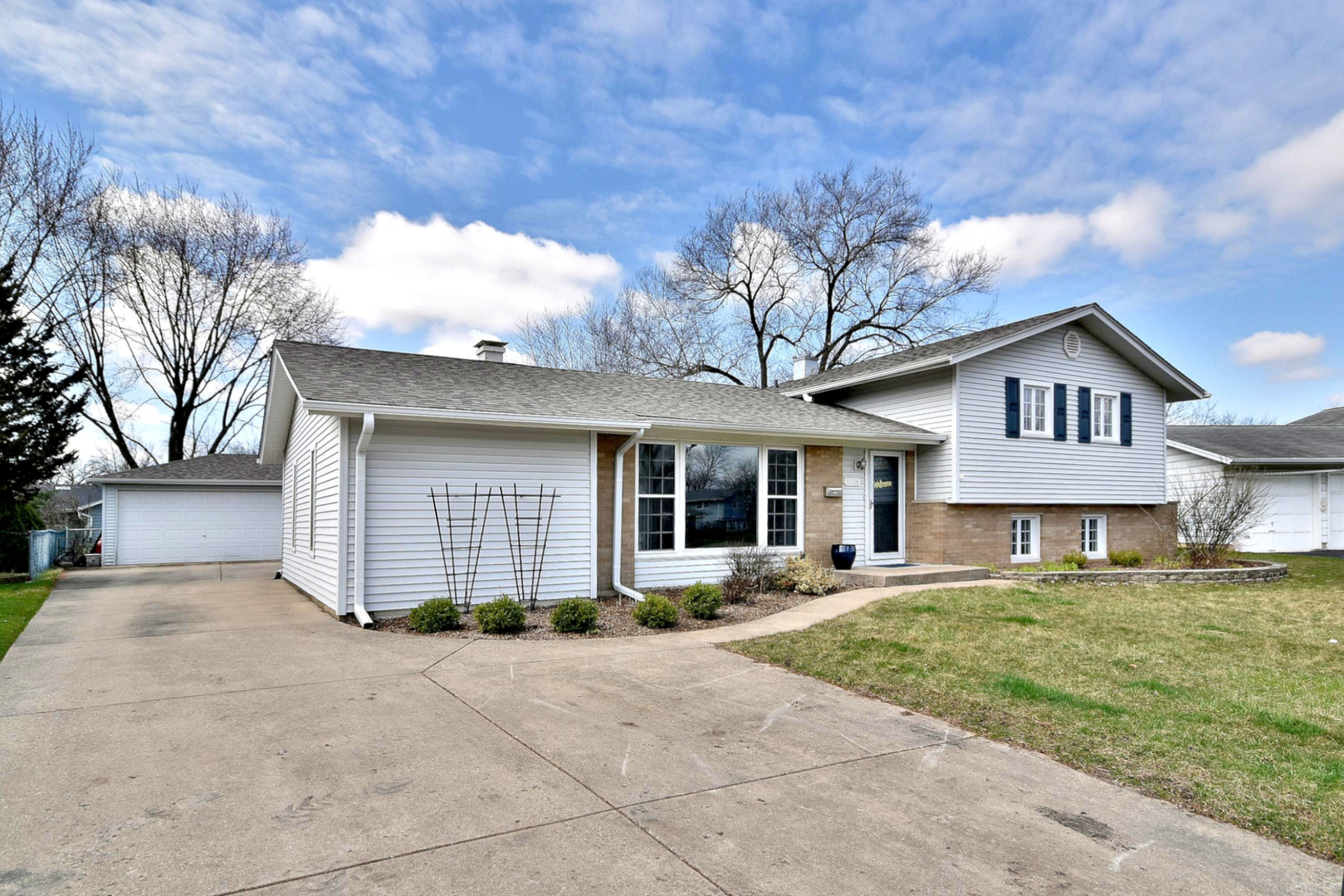 Winston Hills in Woodridge IL Homes for Sale Winston Hills in