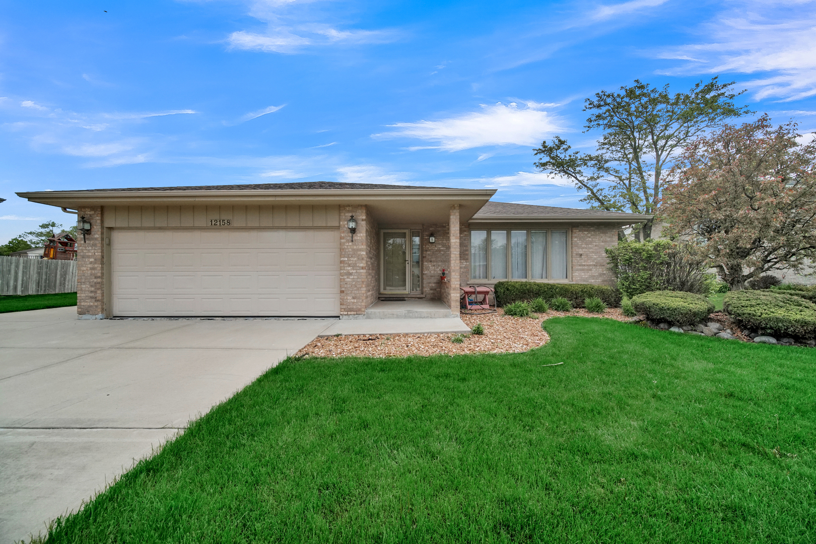 Twin Lakes in Homer Glen IL Homes for Sale Twin Lakes in Homer Glen Real Estate Bowers Twin Lakes in Homer Glen IL Homes for Sale Twin Lakes in Homer Glen Real Estate Bowers