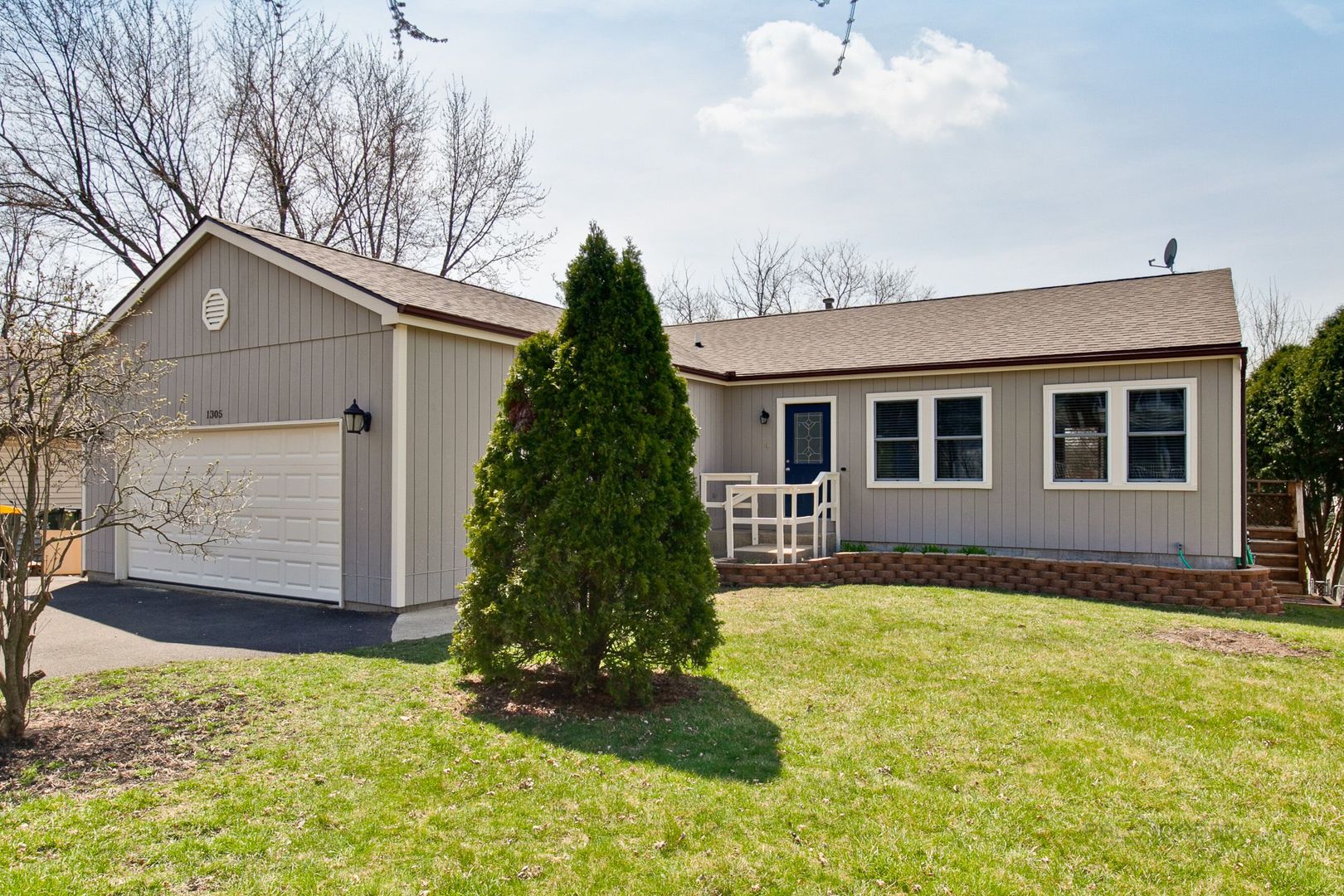 Lake in The Hills IL Homes for Sale Lake in The Hills Real Estate