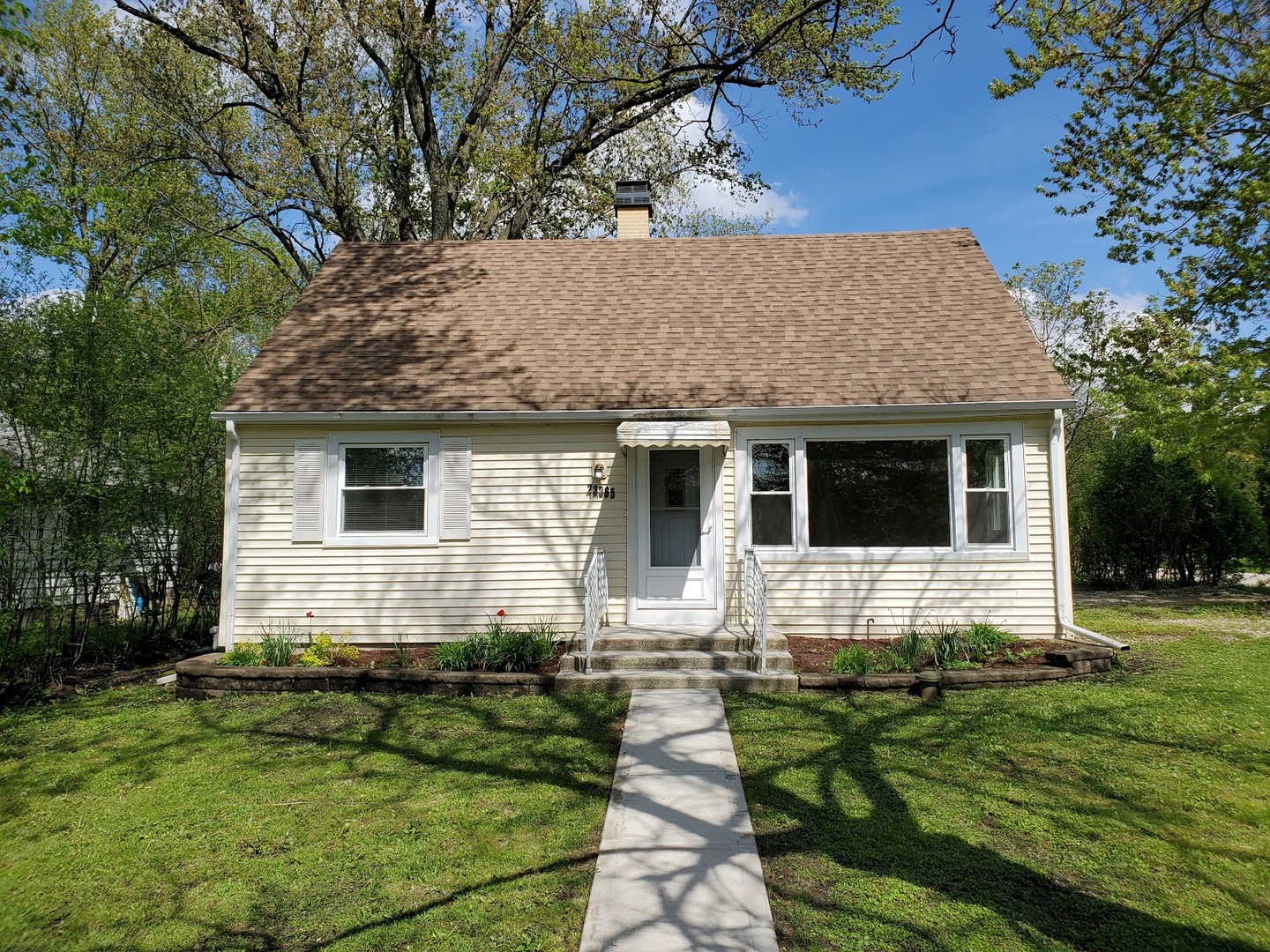 PropertyUP MLS 10718780 for sold 23365 N Summit Barrington, Illinois 60010