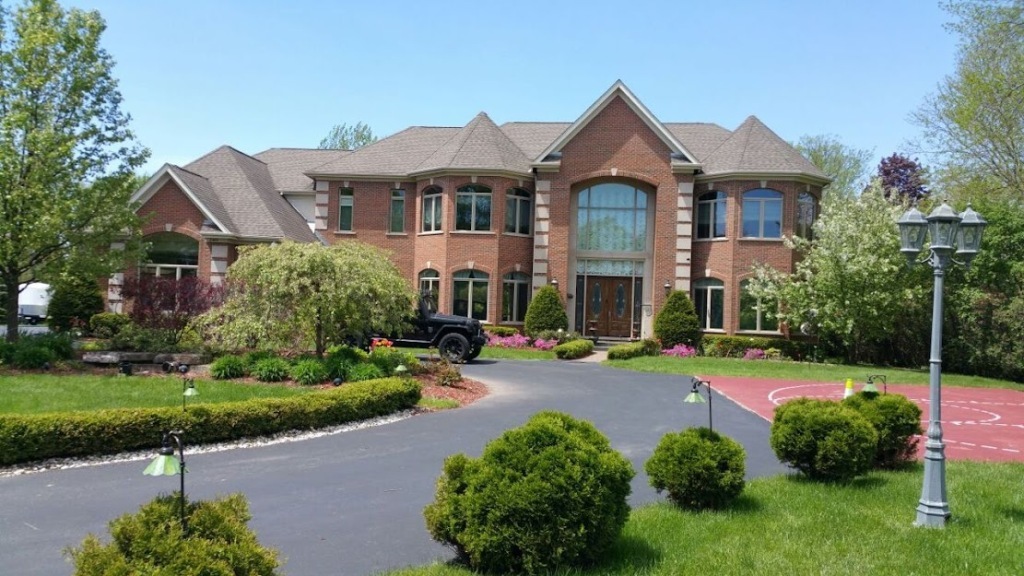 4 House in Northbrook