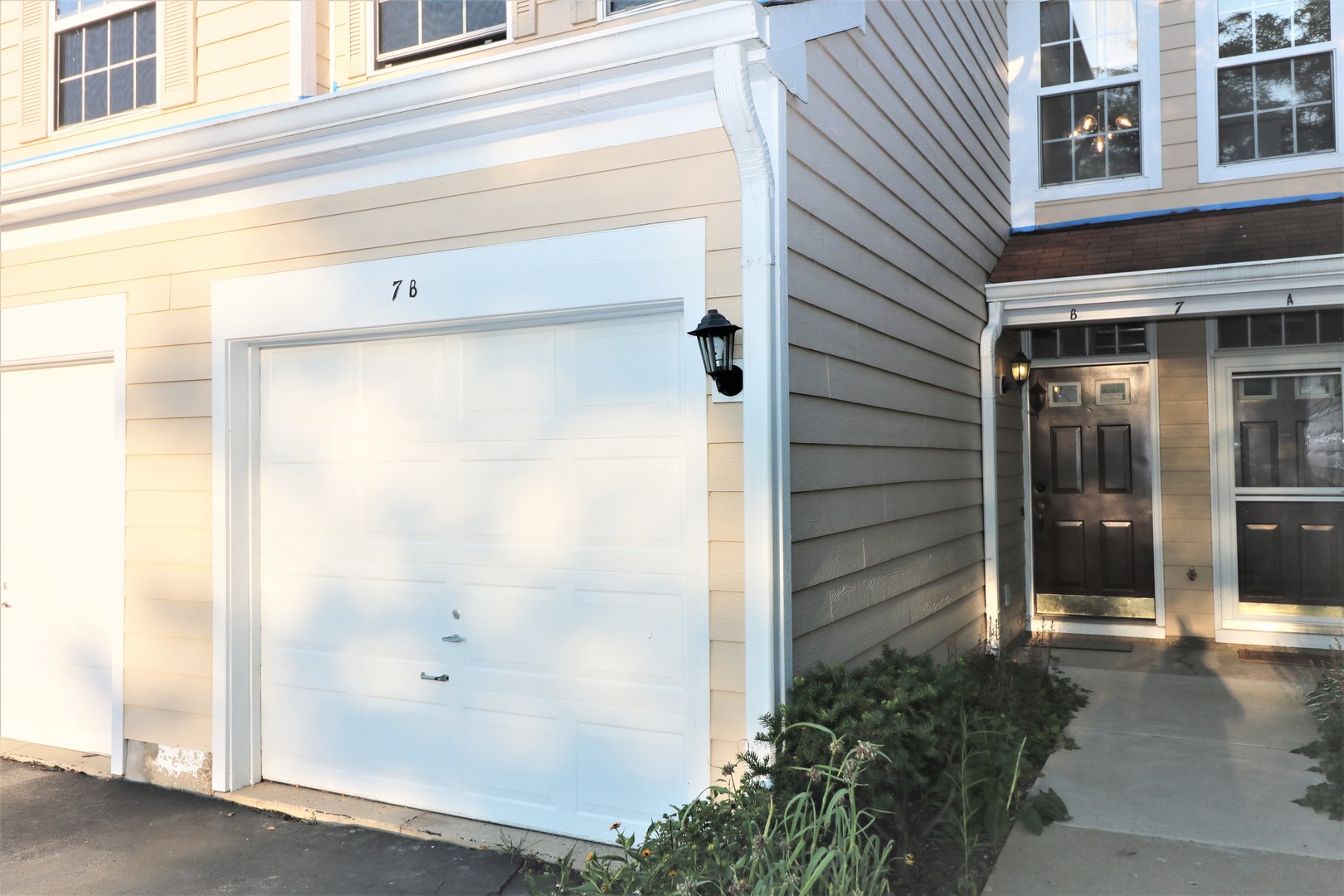 Manors Of Oak Knoll in Streamwood IL Homes for Sale Manors Of Oak