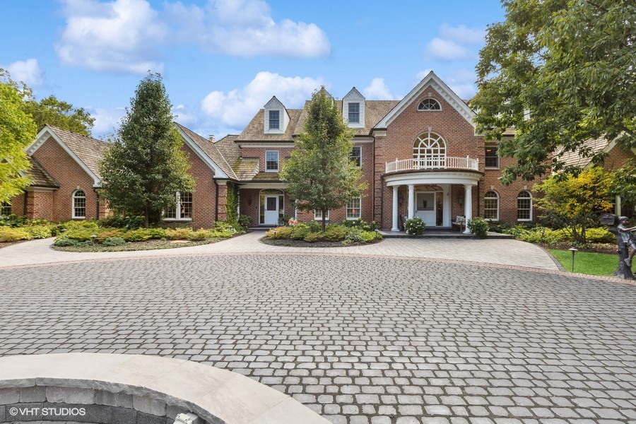 8 House in Lake Forest