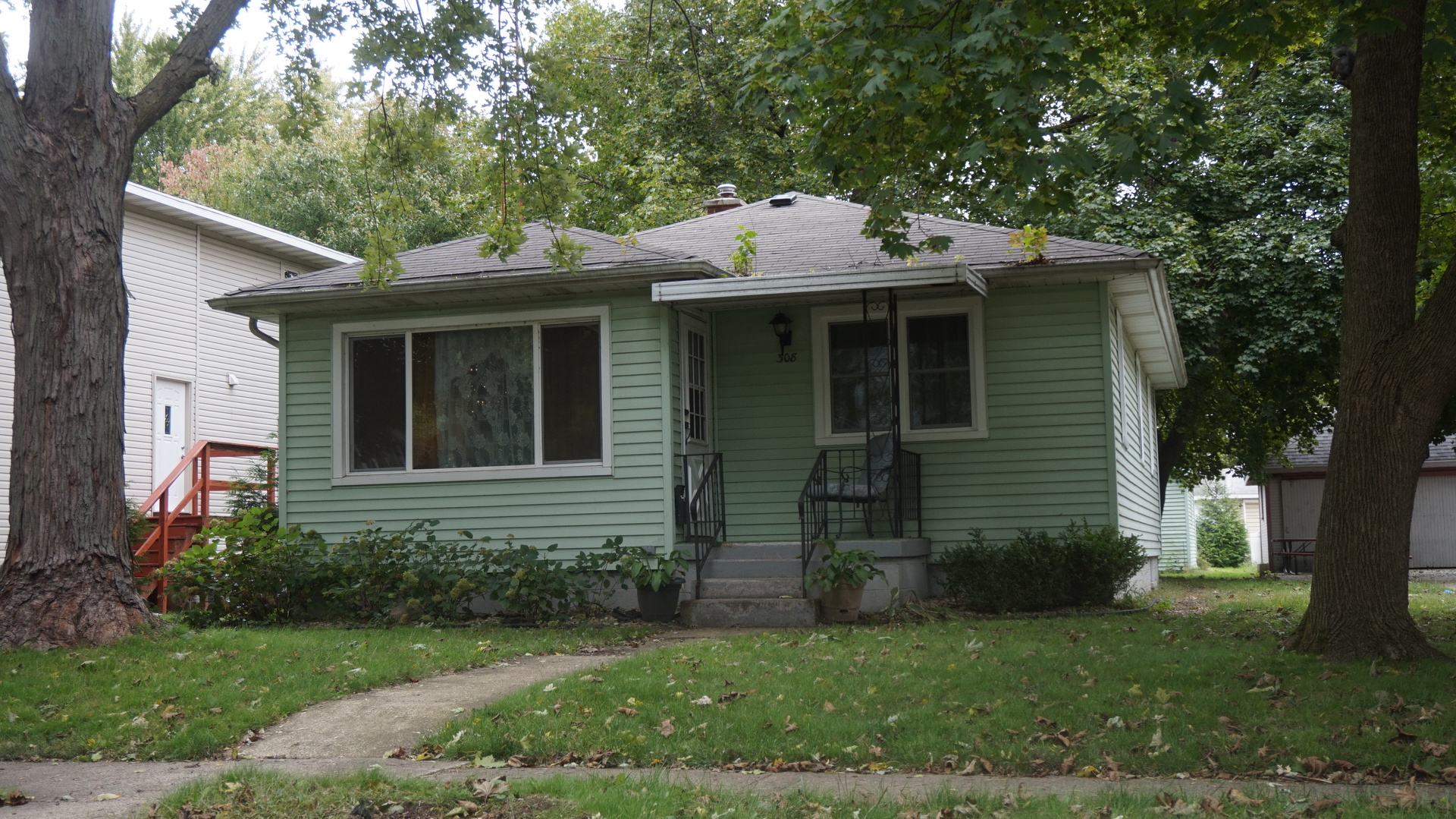 308 North Maple Street Momence IL 60954