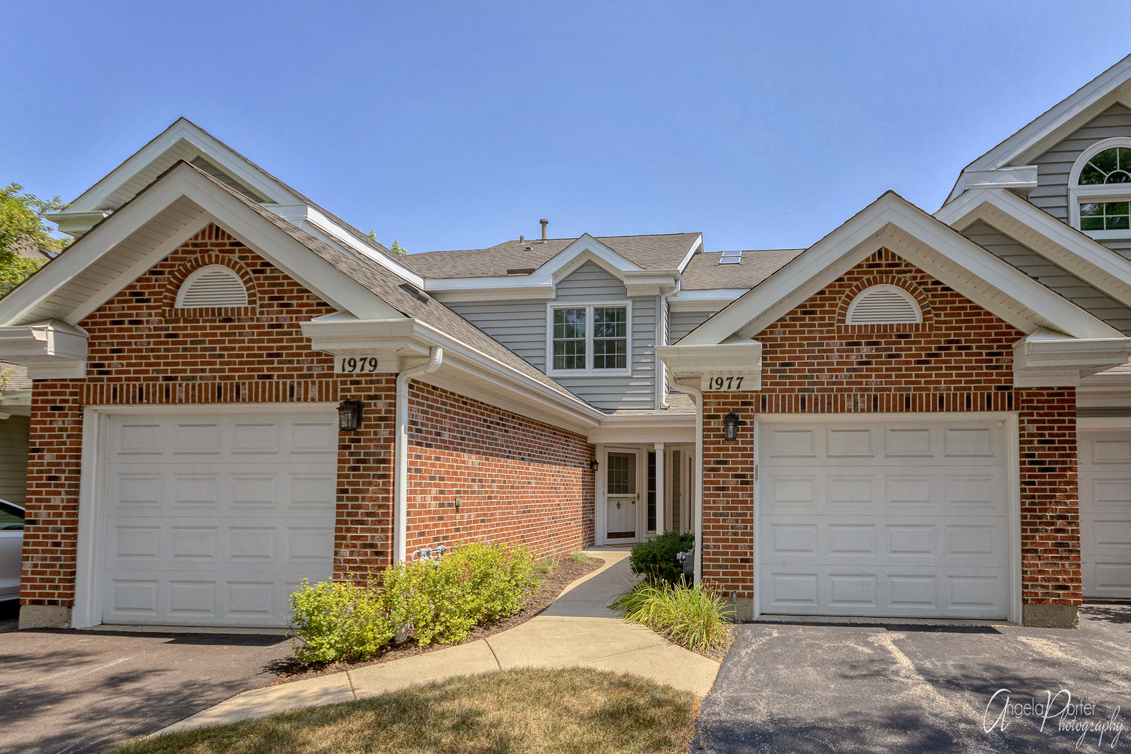 Lake Arlington Towne in Arlington Heights IL Homes for Sale Lake