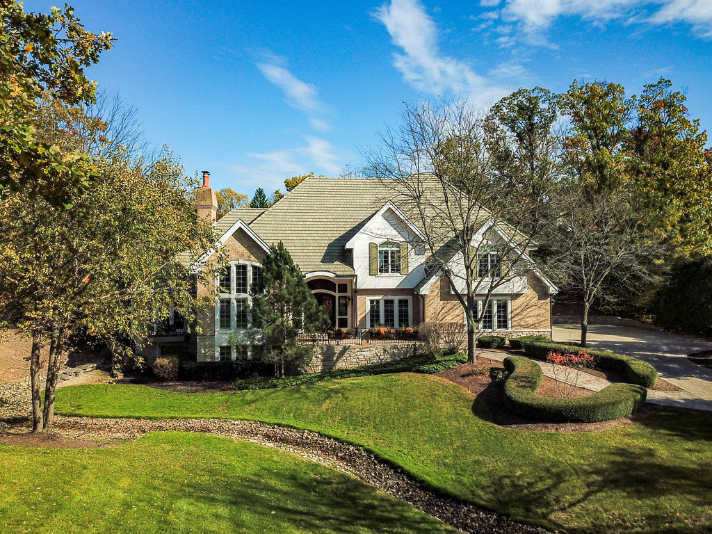 Falling Water in Burr Ridge IL Homes for Sale Falling Water in Burr