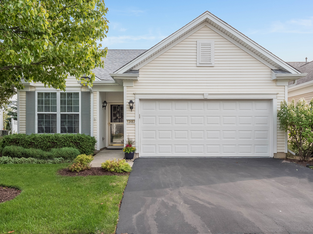 Del b Sun City in Huntley IL Homes for Sale Del b Sun City in