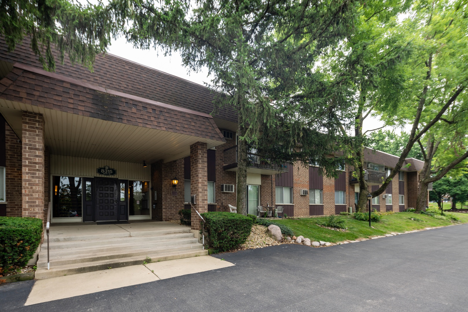 Woodridge IL Homes for Sale Woodridge Real Estate Bowers Realty Group