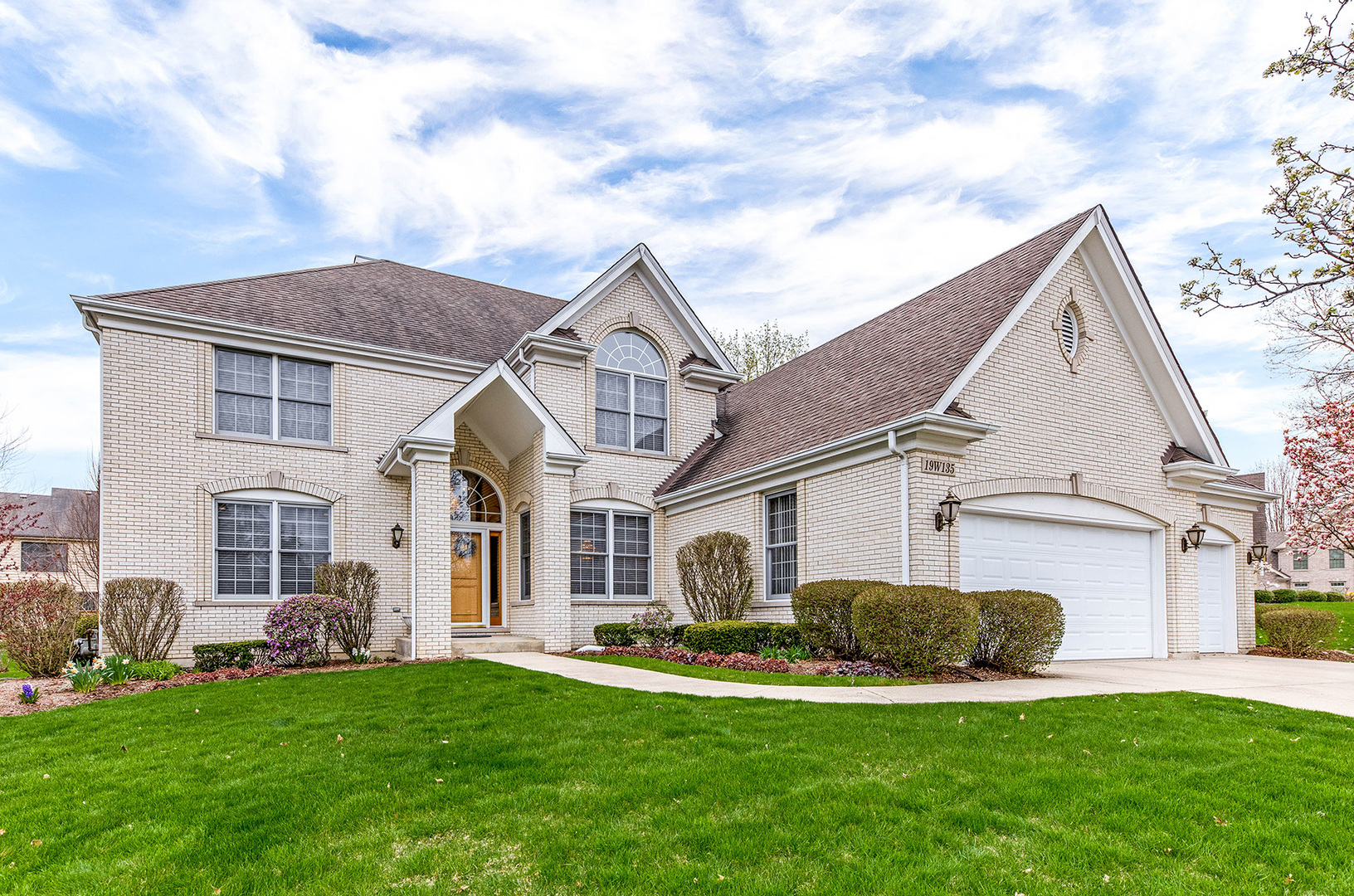 Mallard Landing in Downers Grove IL Homes for Sale Mallard Landing in