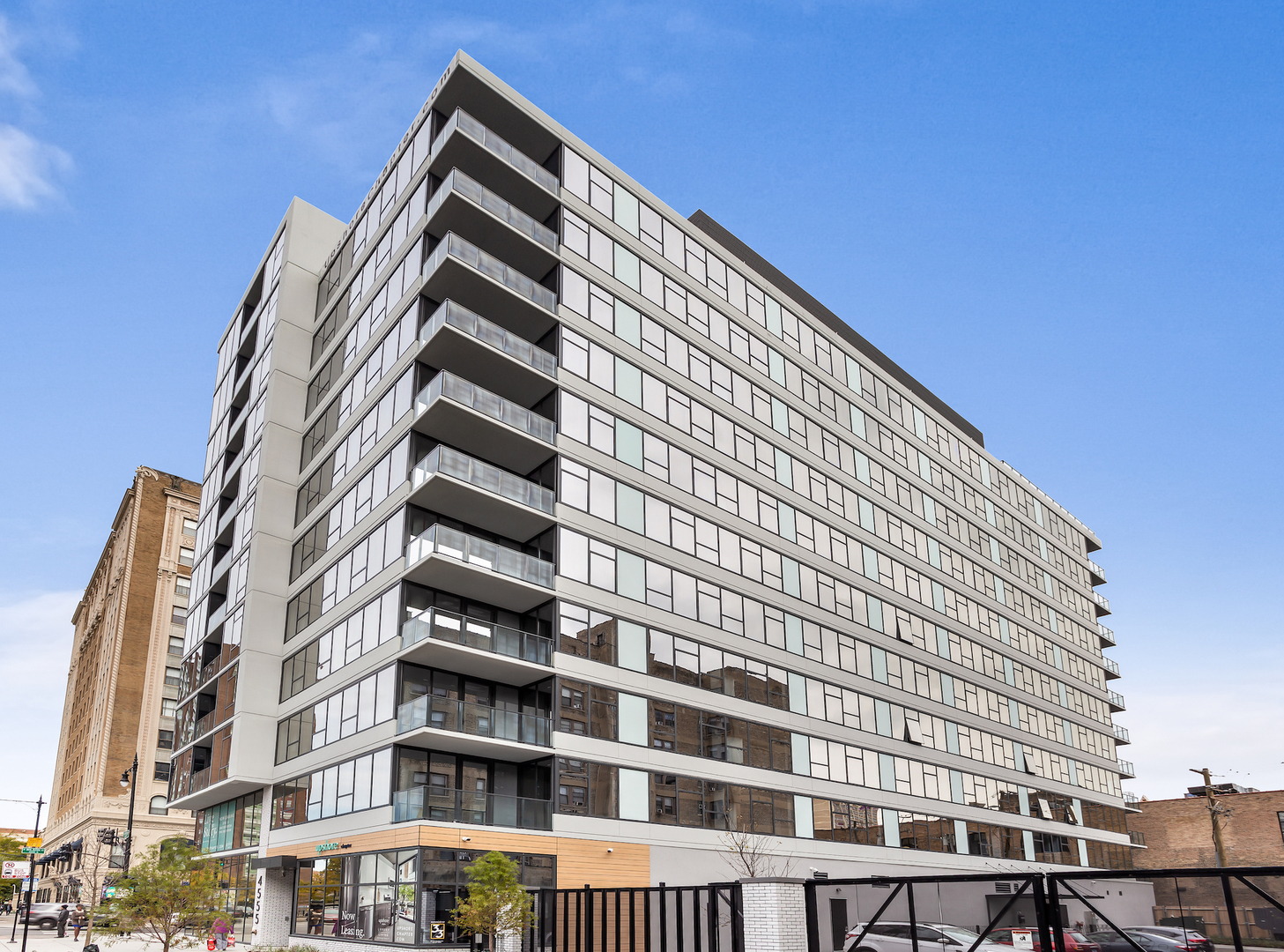 4555 North Sheridan Road Chicago IL 60640