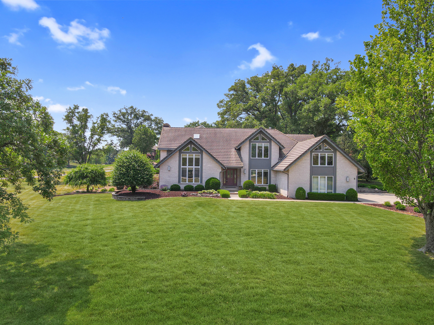 Equestrian Estates in Lemont IL Homes for Sale Equestrian Estates in