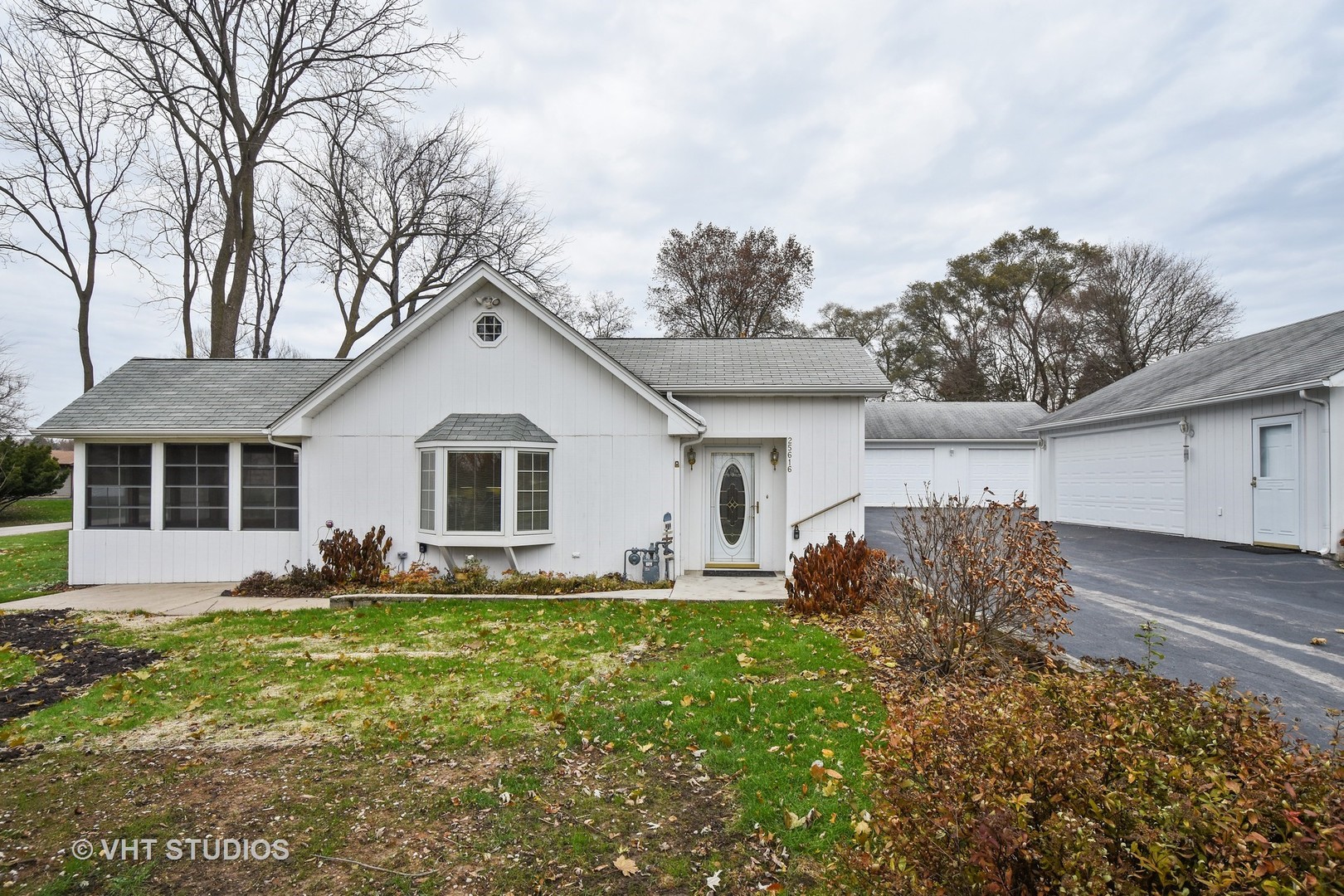 Photo of 25616 Lakeview WAUCONDA  60084