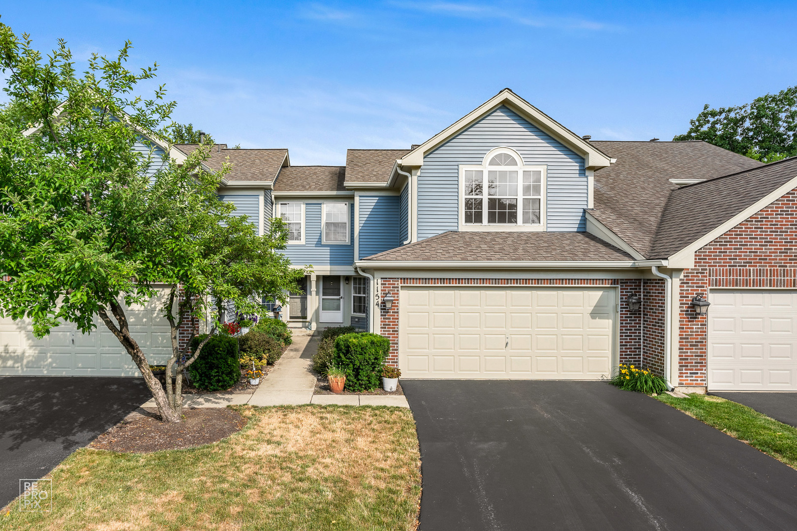 Cobblers Crossing in Elgin IL Homes for Sale Cobblers Crossing in