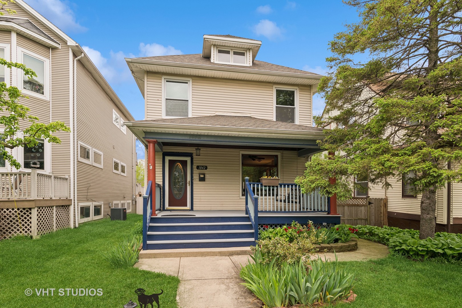 3 House in Rogers Park
