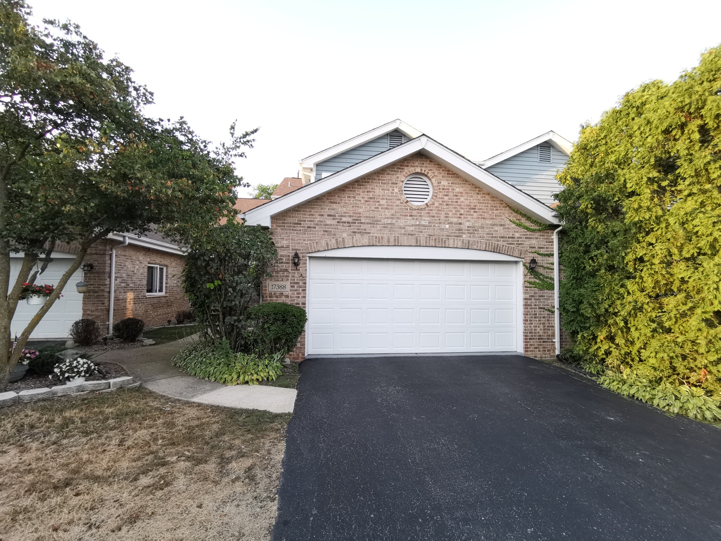 Brook Hills in Orland Park IL Homes for Sale Brook Hills in Orland