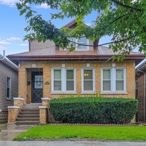 Belmont Heights in Chicago IL Homes for Sale Belmont Heights in