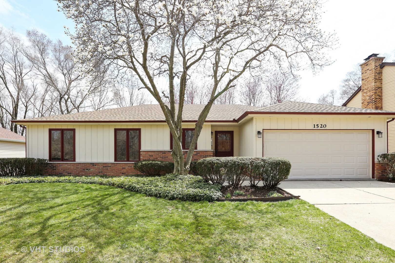 Photo of 1520 77th NAPERVILLE  60565