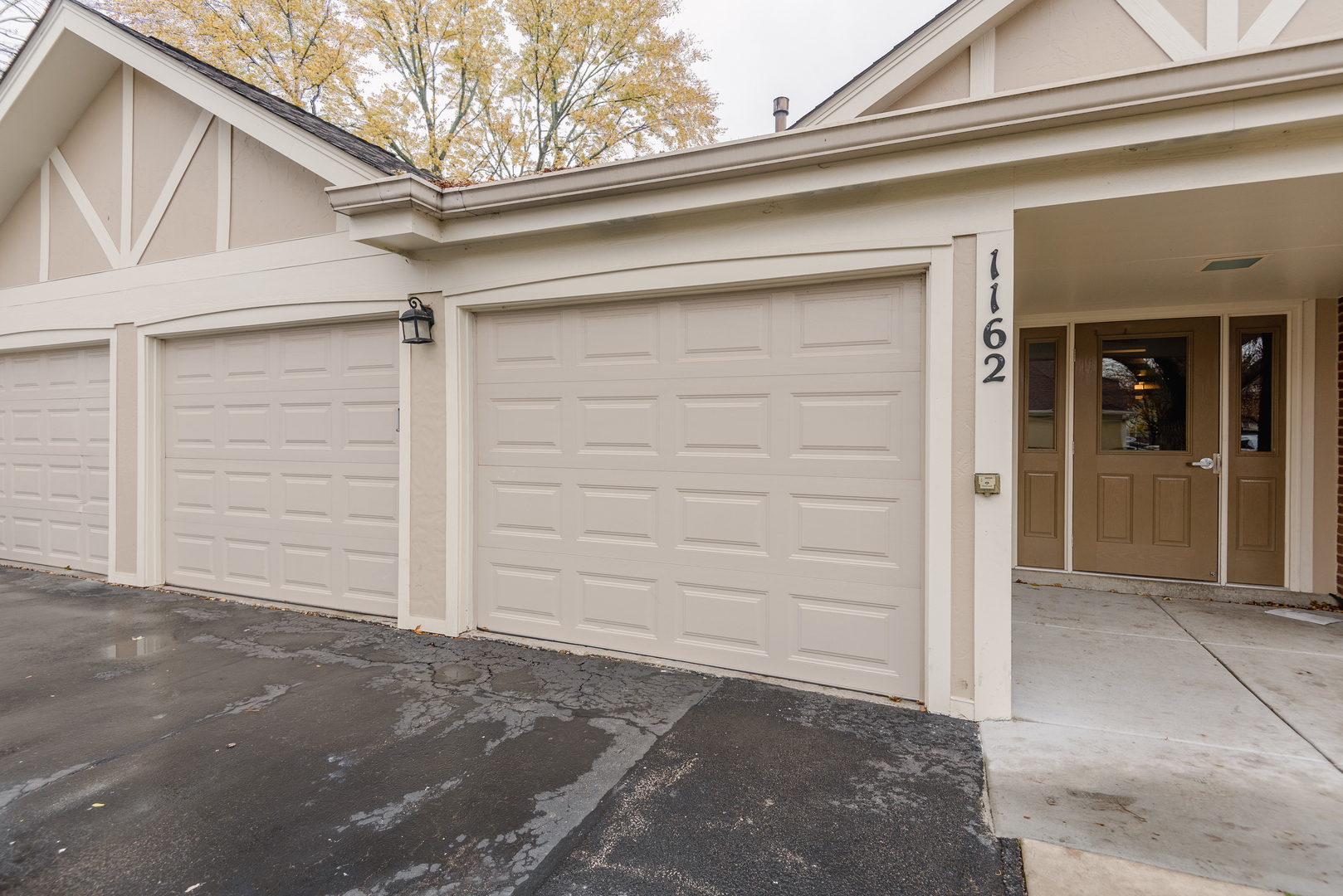 Lexington Commons in Wheeling IL Homes for Sale Lexington Commons in